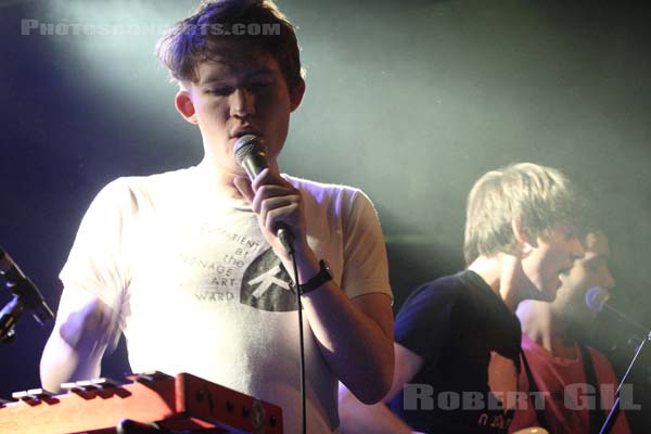 LOS CAMPESINOS - 2008-03-04 - PARIS - Nouveau Casino - Gareth Paisey - Tom Bromley - Neil Beale